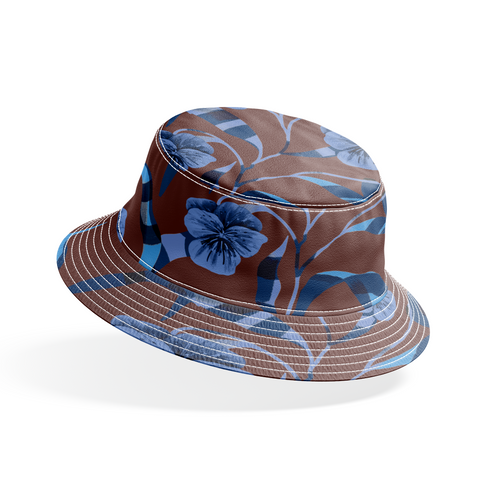 Patrón floral de pensamientos azules sobre fondo marrón con cintas azul y blanco entrecruzadas bucket hat mockup