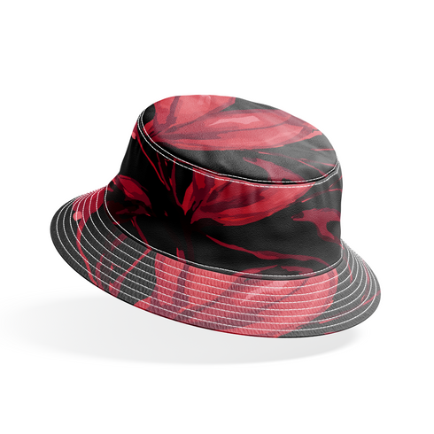 Patrón floral con flores de color rosa oscuro/burdeos sobre fondo negro, estilo artístico bucket hat mockup