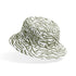 Estampado abstracto con rayas curvas en verde oliva sobre fondo blanco, estilo moderno bucket hat mockup
