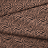 Estampado de rayas abstractas onduladas en negro sobre fondo rosado tipo animal print fabric fold mockup