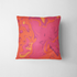 Patrón abstracto de colores vibrantes con tonos de rojo, naranja, púrpura y amarillo en forma de mármol líquido. fabric pillow mockup