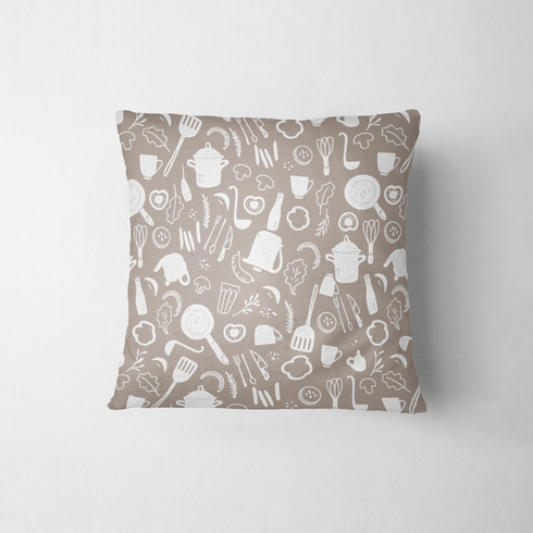 Patrón decorativo de utensilios de cocina en blanco sobre fondo marrón claro. fabric pillow mockup