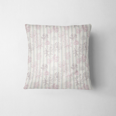 Patrón floral con flores rosado pálido sobre fondo de rayas verticales en tonos crema y beige fabric pillow mockup
