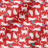 Patrón de gatos blancos dibujados a mano sobre fondo rojo con estrellas de mar azules y turquesa fabric ripple mockup