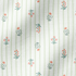 Patrón de rayas verdes con flores coral y hojas dispersas sobre fondo crema fabric ripple mockup