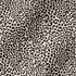 Estampado de pepas negras estilo leopardo sobre fondo beige fabric ripple mockup