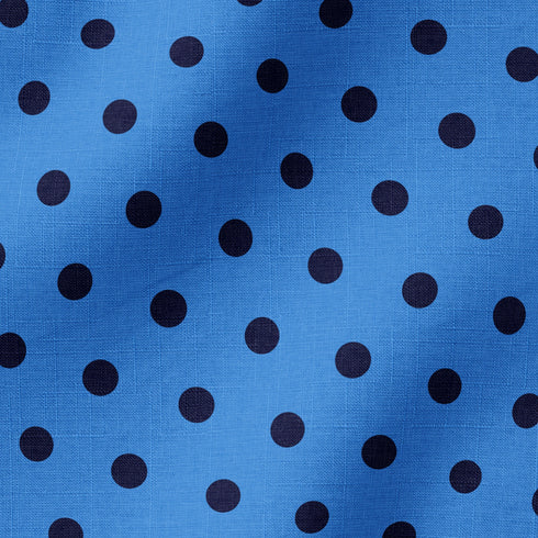 Patrón de pepas negras sobre fondo azul distribuidas uniformemente