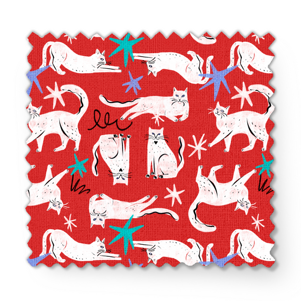 Patrón de gatos blancos dibujados a mano sobre fondo rojo con estrellas de mar azules y turquesa fabric swatch mockup