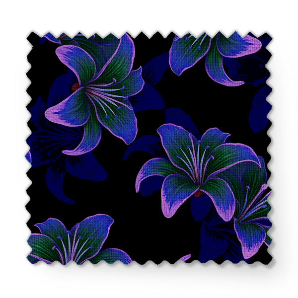 Patrón de flores de lirio en tonos azules y morados brillantes sobre fondo negro profundo fabric swatch mockup