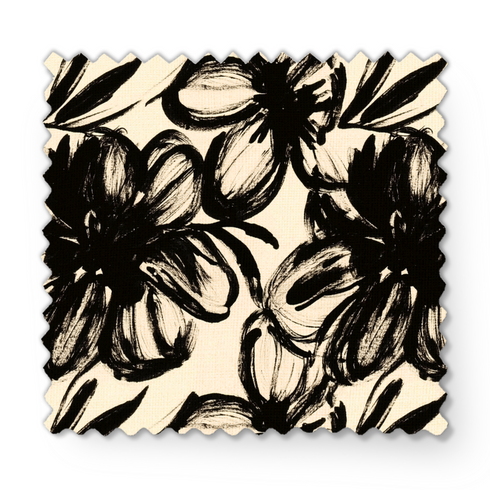 Patrón floral artístico en blanco y negro con flores grandes de trazos expresivos y hojas estilizadas. fabric swatch mockup