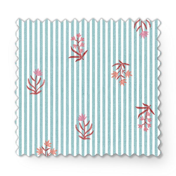 Patrón de rayas verticales turquesa sobre fondo blanco con motivos de hojas rosado coral dispersos fabric swatch mockup