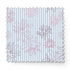 Patrón de flores rosadas sobre rayas azules y blancas verticales, diseño floral delicado y fresco fabric swatch mockup