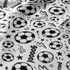 Patrón negro y blanco de fútbol con balones, estrellas, rayos y palabras de gol deportivas sutex blanket detail new