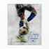 Jugador de fútbol en acción pateando balón, medias azul con rayas verdes, estilo artístico acuarela sutex blanket fullview new
