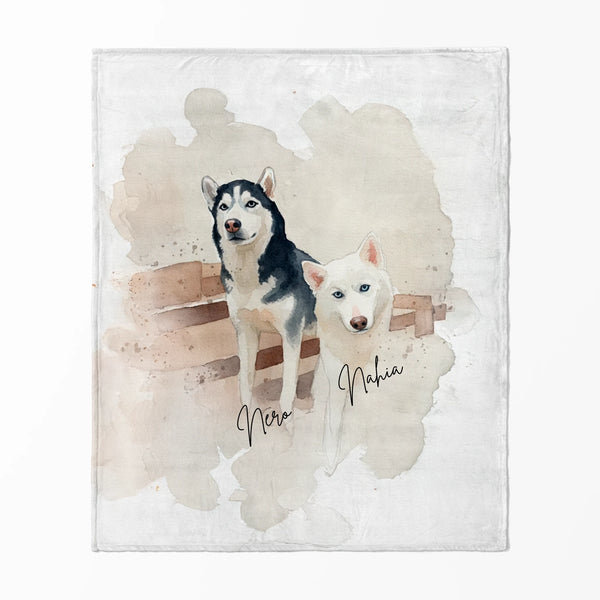 Dos perros, uno blanco y uno negro y blanco, recostados en un banco sobre fondo acuarela beige.