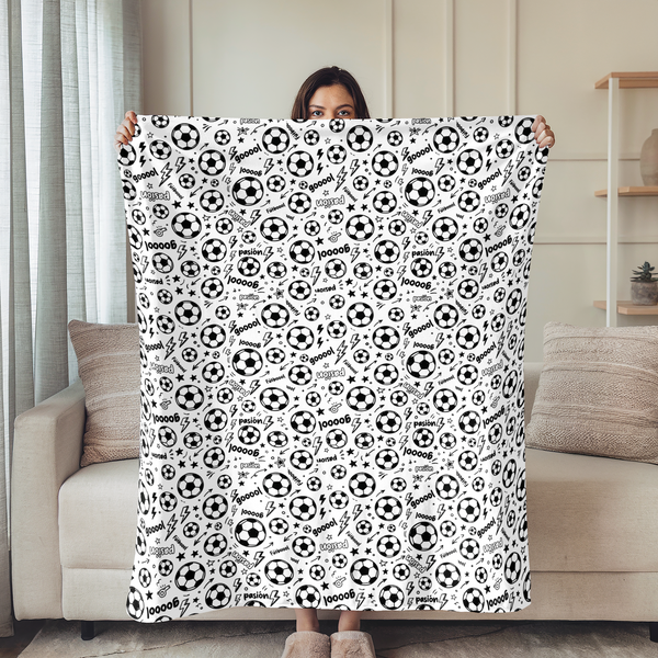 Patrón negro y blanco de fútbol con balones, estrellas, rayos y palabras de gol deportivas sutex blanket person new