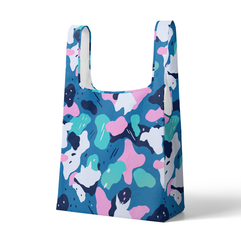 Patrón abstracto en tonos azul, turquesa, rosa y blanco con formas orgánicas superpuestas. sutex tote mockup