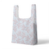 Patrón de rayas verticales azul cielo con delicadas flores rosado pálido dispersas sutex tote mockup