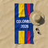 Bandera de Colombia con franjas azul, amarilla y roja sobre fondo azul con texto "COLOMBIA 2026 sutex towel fullview