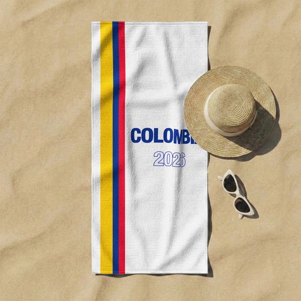 Bandera de Colombia 2026 con franjas amarillo, azul y rojo sobre fondo blanco sutex towel fullview