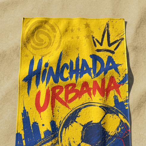 Afiche "Hinchada Urgana" con corona, balón de fútbol, colores amarillo azul rojo bandera Colombia sutex towel medium