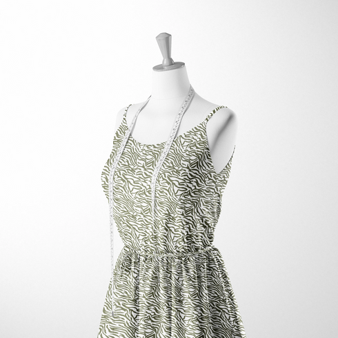 Estampado abstracto con rayas curvas en verde oliva sobre fondo blanco, estilo moderno sutex woven dress form mockup