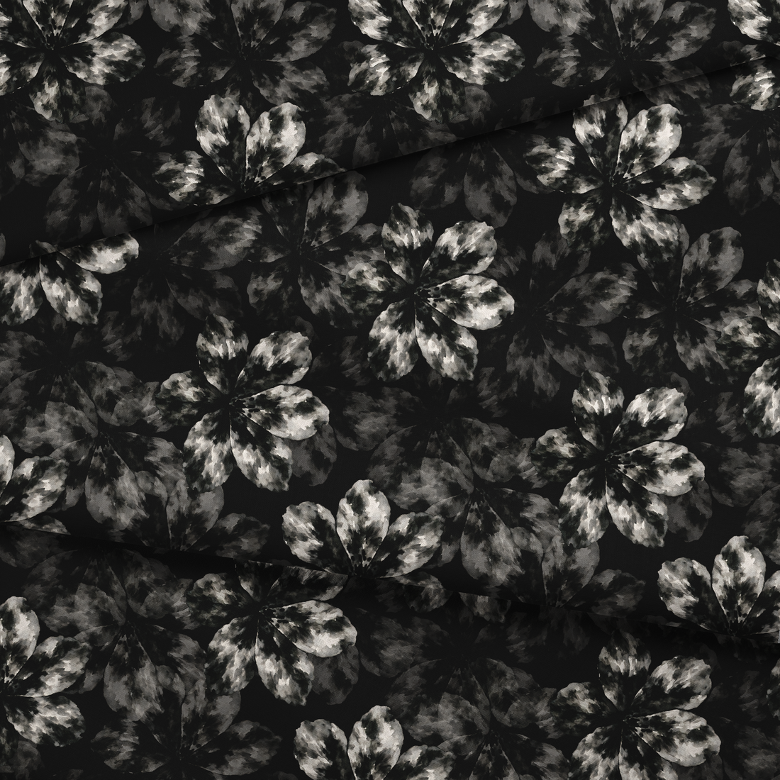 Patrón abstracto de flores oscuras con destellos blancos en fondo negro, efecto tie-dye. fabric fold mockup