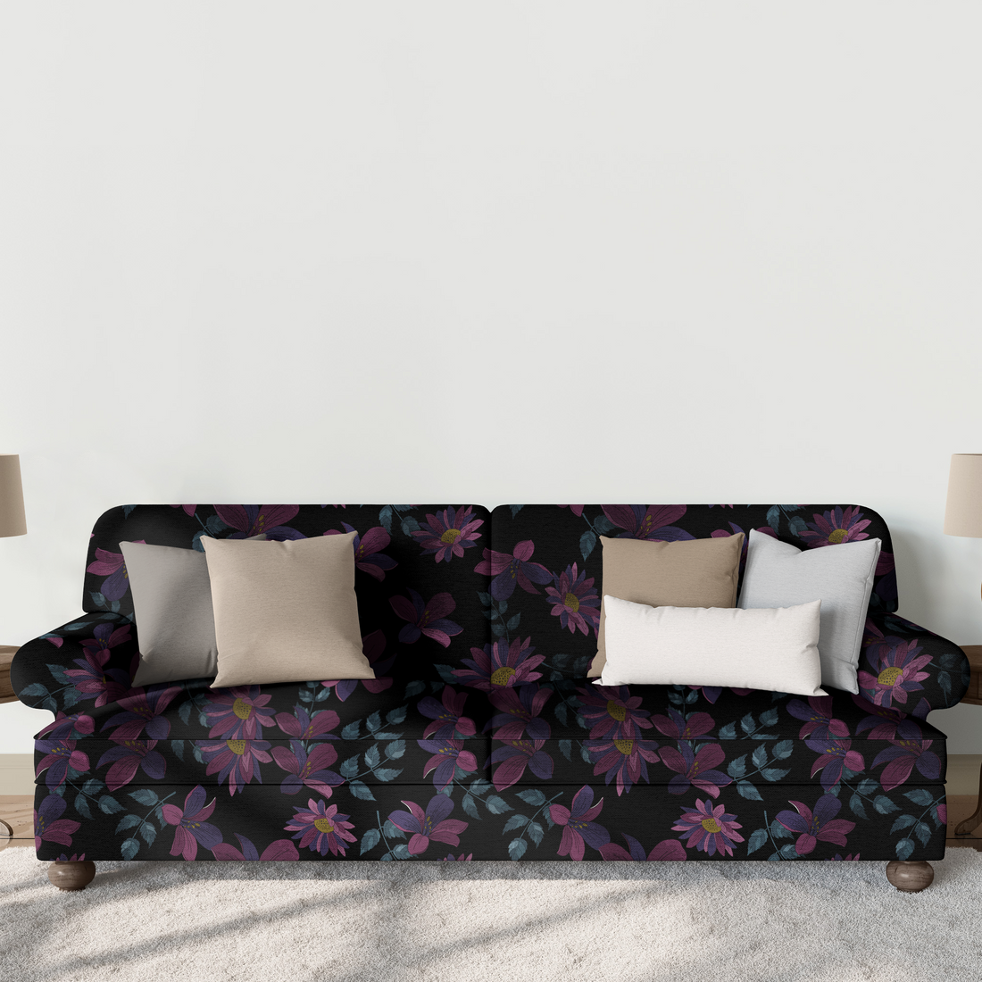 Patrón floral de flores moradas con centros amarillos sobre fondo negro sutex sofa mockup