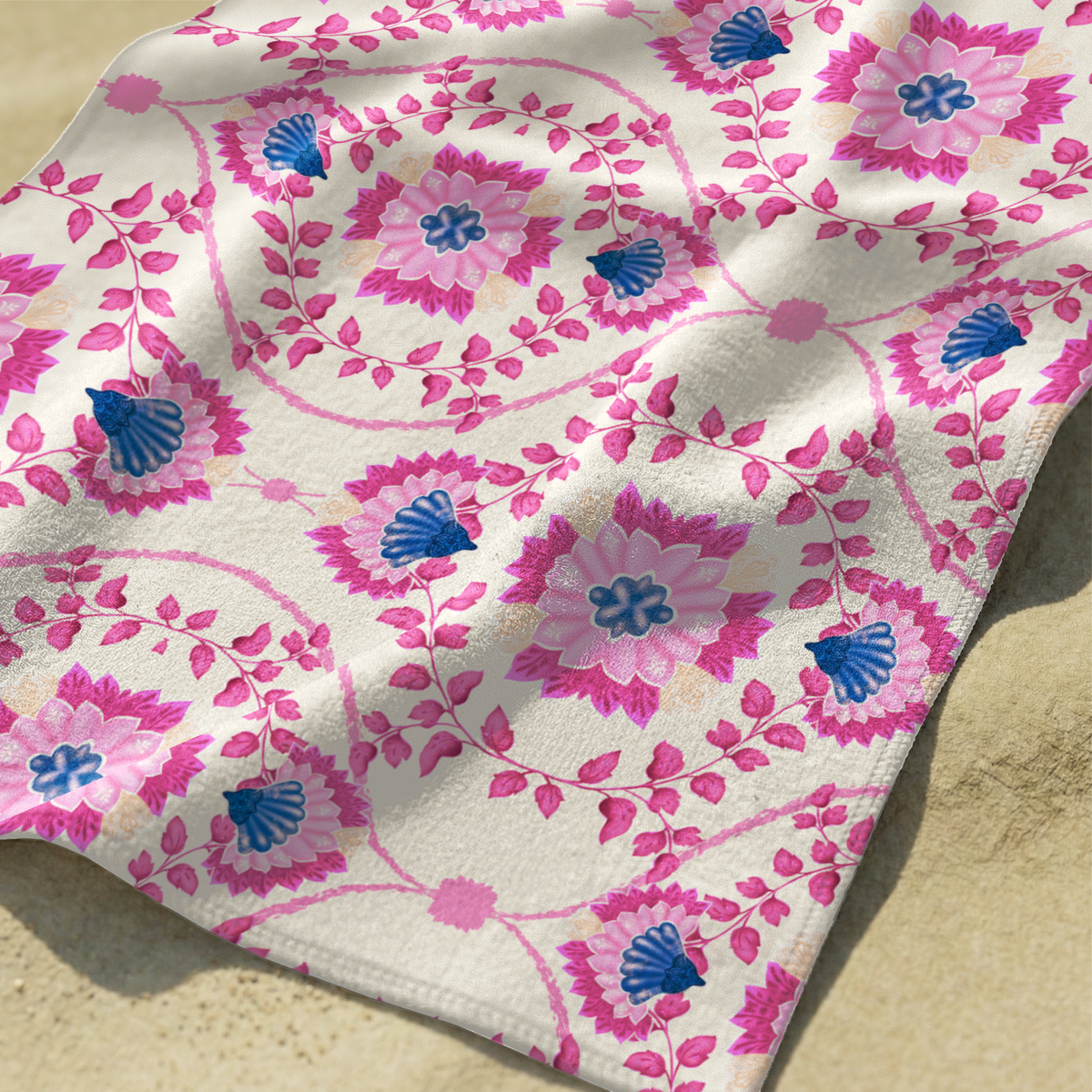 Floral Arabesco Folclórico Rosado | Toalla Viajera de Sutex Colombia