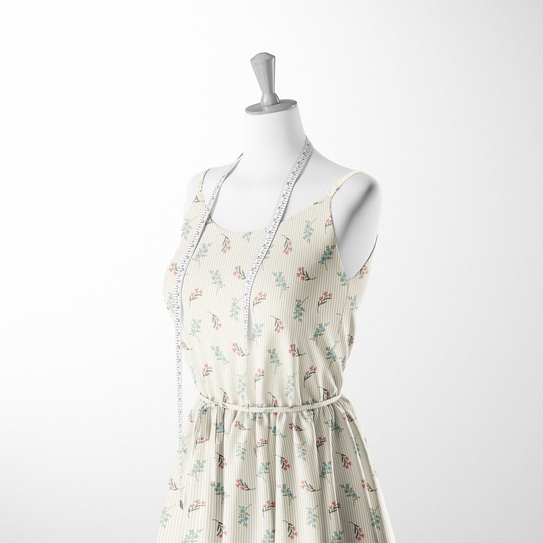 Patrón de rayas beige con flores rosadas y azules delicadas sobre fondo de líneas verticales sutex woven dress form mockup